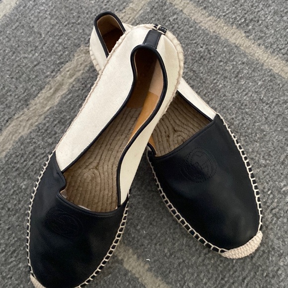 Shoes - GUCCI WOMEN SHOES SIZE 40